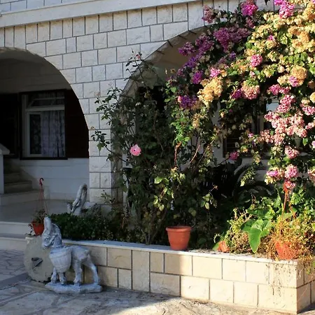 Διαμέρισμα By The Sea - 1087 Rogoznica (Sibenik-Knin)