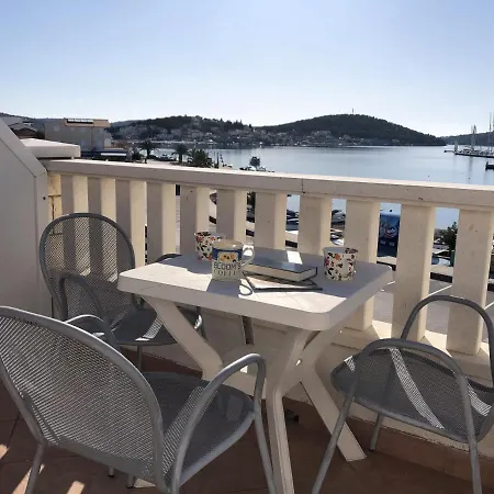 Διαμέρισμα By The Sea - 1087 Rogoznica (Sibenik-Knin)