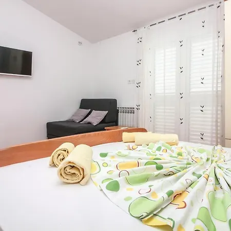 By The Sea - 1087 Apartment *