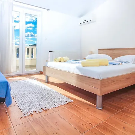 By The Sea - 1087 Apartment Rogoznica (Sibenik-Knin)